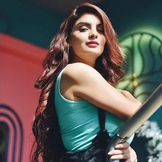 Anveshi Jain 💃 banner