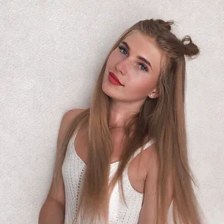 AlexisKiss_elena banner