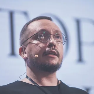 Макс Десятых, творческий руководитель banner