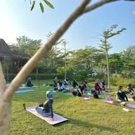 Yoga with Rhea✨ banner
