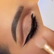 Asoom Makeup Artist 💗 banner