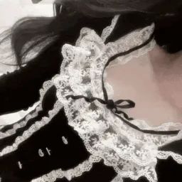 ﹒﹒/meant to be 𓆩♡𓆪 banner