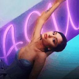 Ariana Grande Updates banner