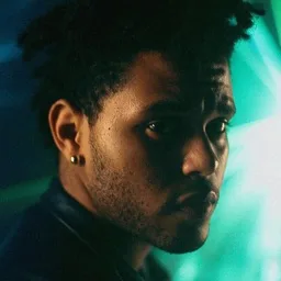 Kiss Land  ·  xo tag banner